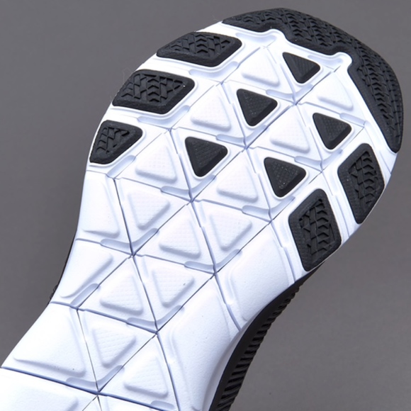 Nike FREE TRAIN VERSATILITY Men's Training Shoe - Picture 3 of 5